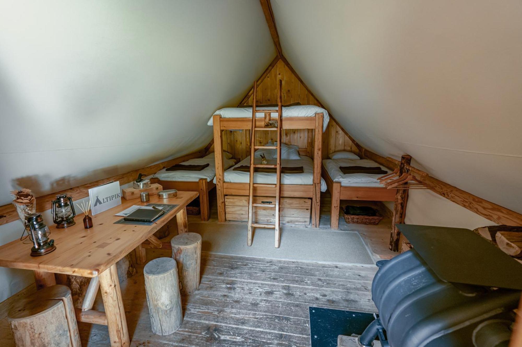 Altipik - Lodges Insolites Mont-Saxonnex Exterior foto